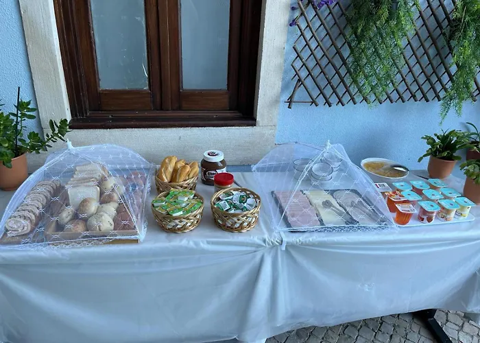 Penedo Da Saudade Suites & Hostel